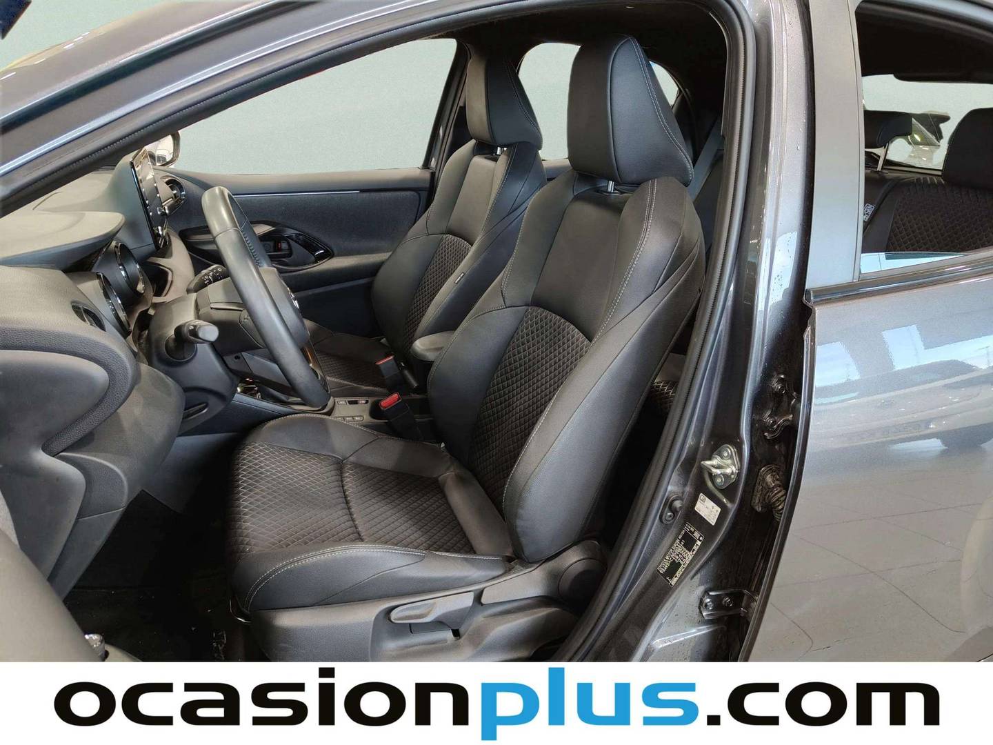 Foto Toyota Yaris Toyota Yaris 1.5 120H Style Plus (116 CV)