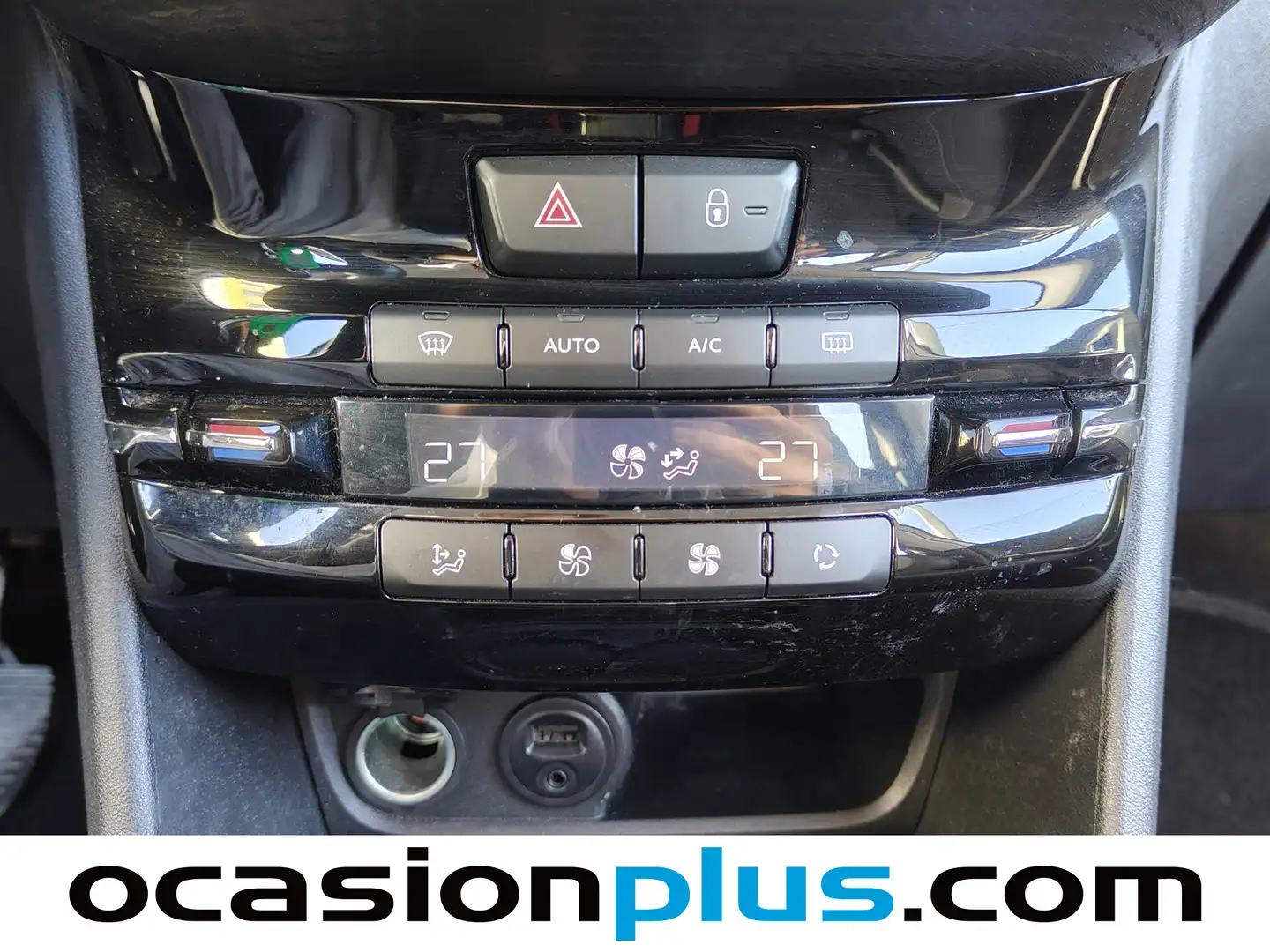 Foto Peugeot 2008 Peugeot 2008 BlueHDi 100 Allure (100 CV)