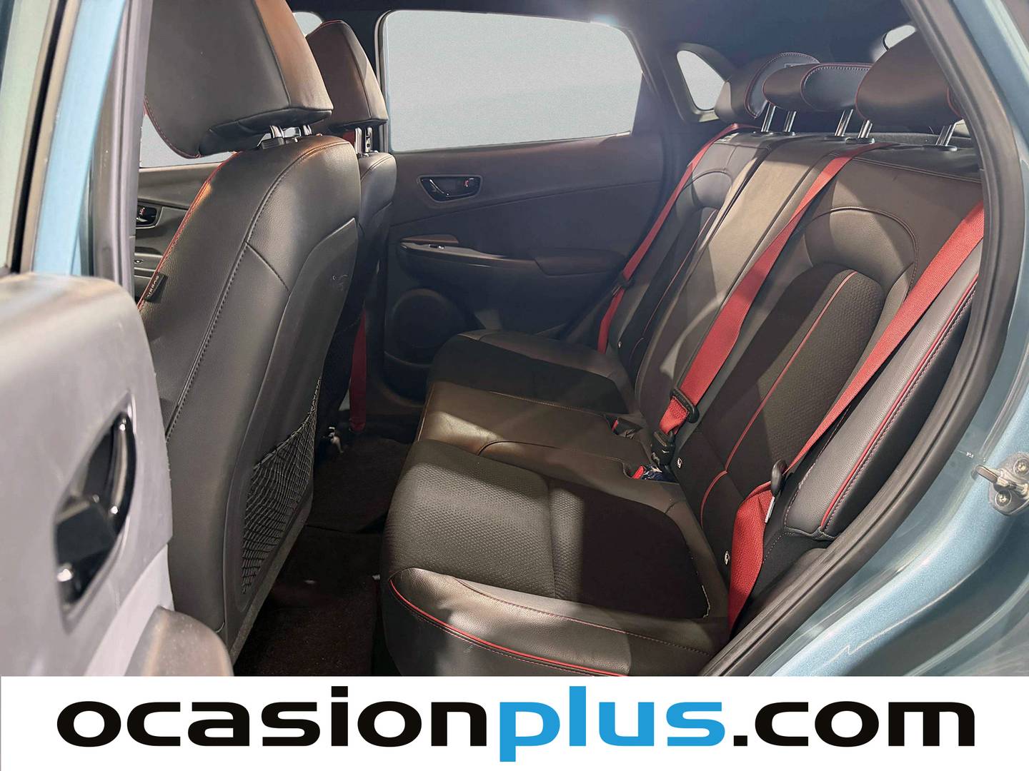 Foto asientos traseros Hyundai Kona Hyundai Kona 1.6 GDI HEV Tecno Red DT (141 CV)