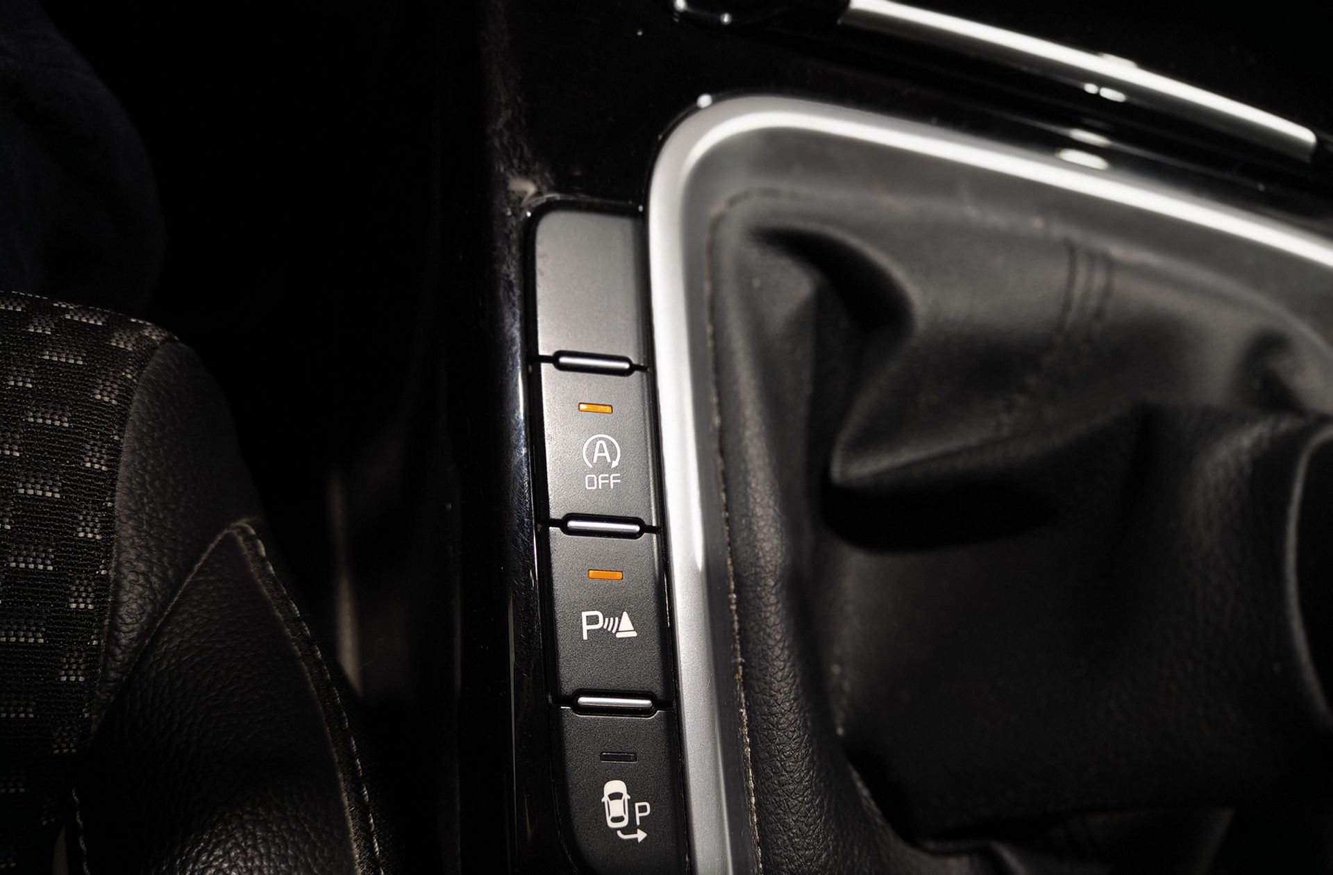 Kia XCeed 1.4 T-GDi Emotion - foto 32