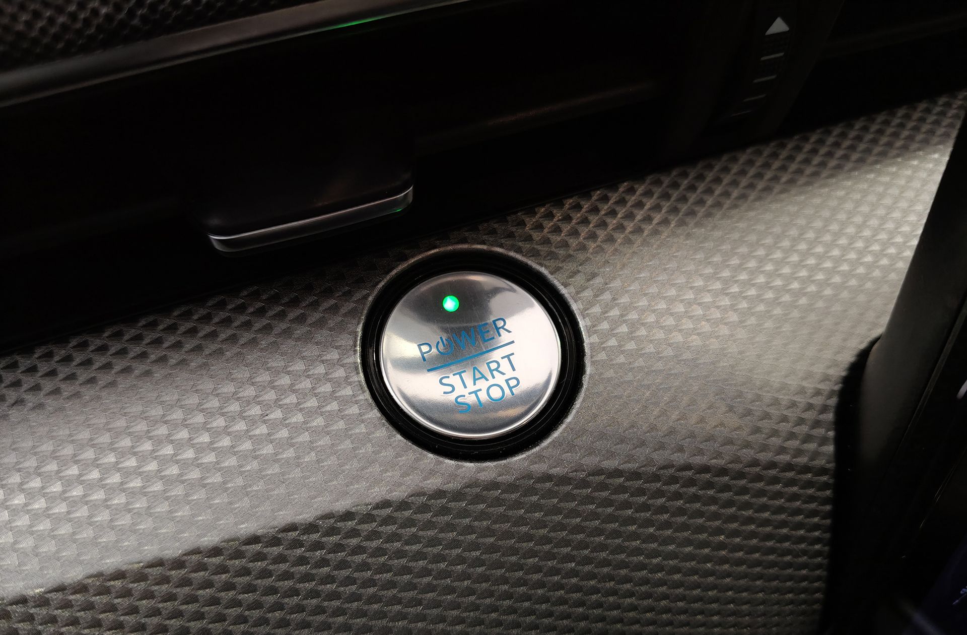 Ford Mustang Mach-E Premium RWD Rango Extendido - foto 41
