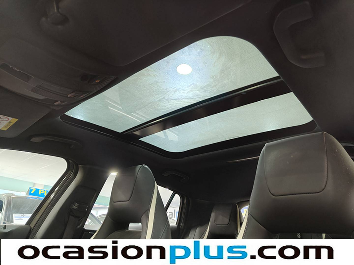 Foto Infiniti Q30 Infiniti Q30 2.2D Sport 7DCT  (170 CV)