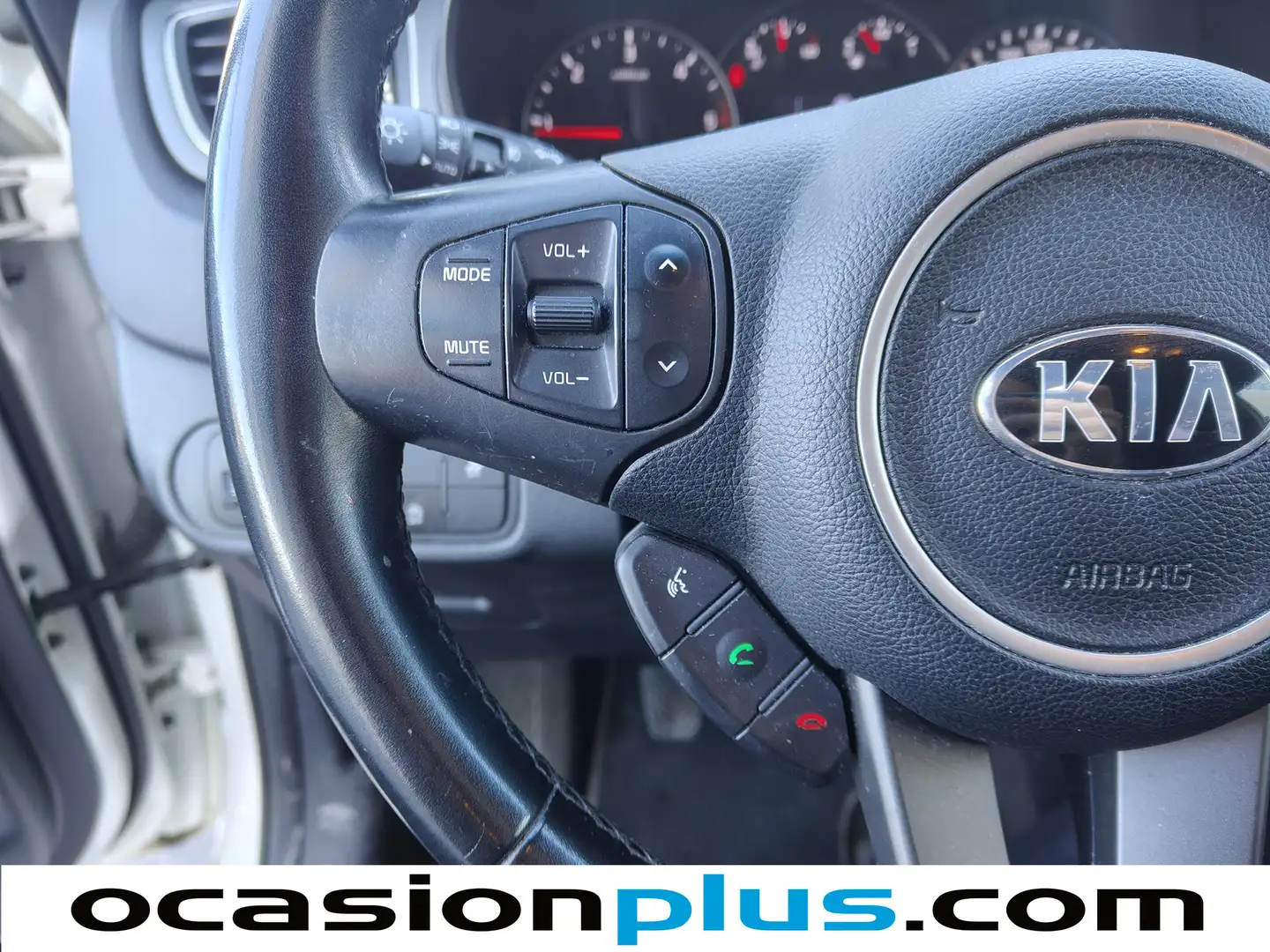 Foto KIA Carens Kia Carens 1.7 CRDi VGT Concept Eco-Dynamics (115 CV) 7 Plazas