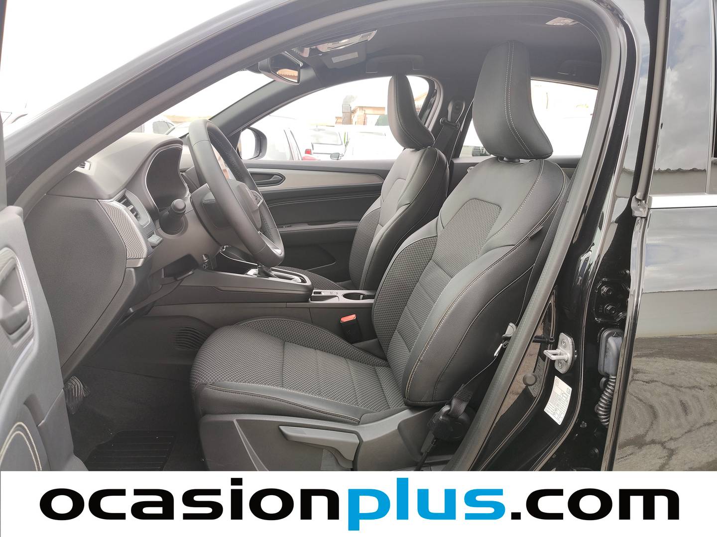 Foto asientos delanteros Renault Arkana Renault Arkana Techno E-Tech Full Hybrid (145 CV)