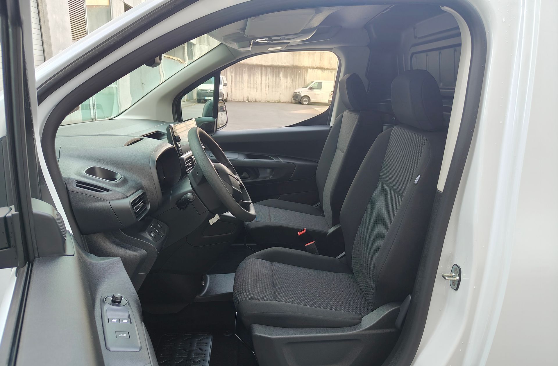 Fiat Doblò Furgon Furgón BlueHDi 100 M - foto 8