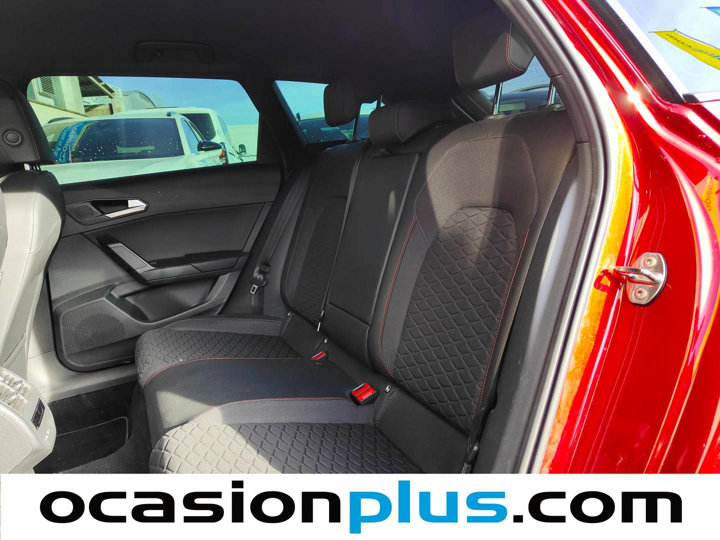 Foto asientos traseros Seat León Seat León ST 1.5 eTSI S&S FR Special Edition DSG (150 CV)