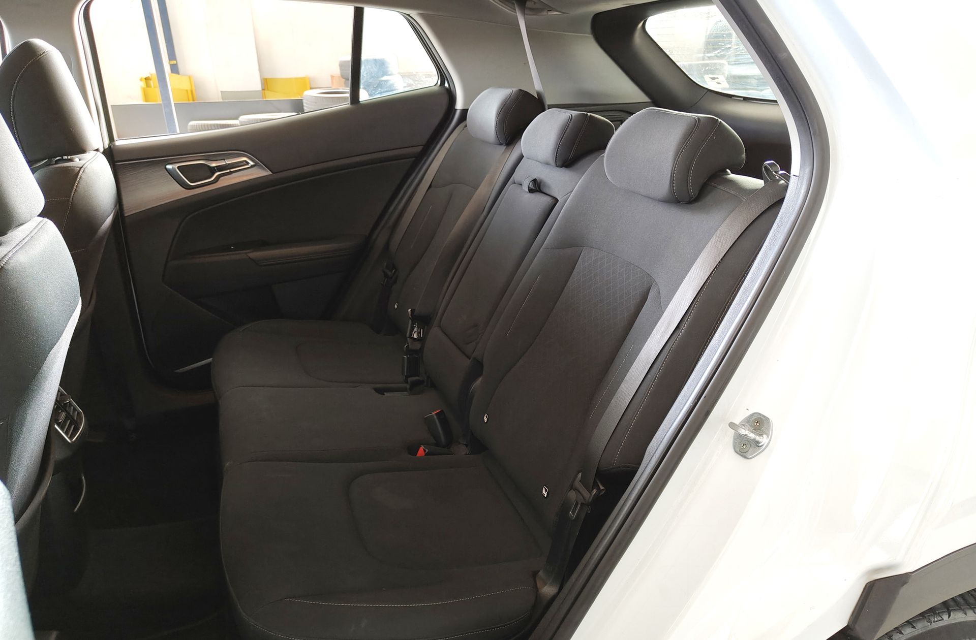 Kia Sportage 1.6 CRDi MHEV Business 4x2 - foto 12