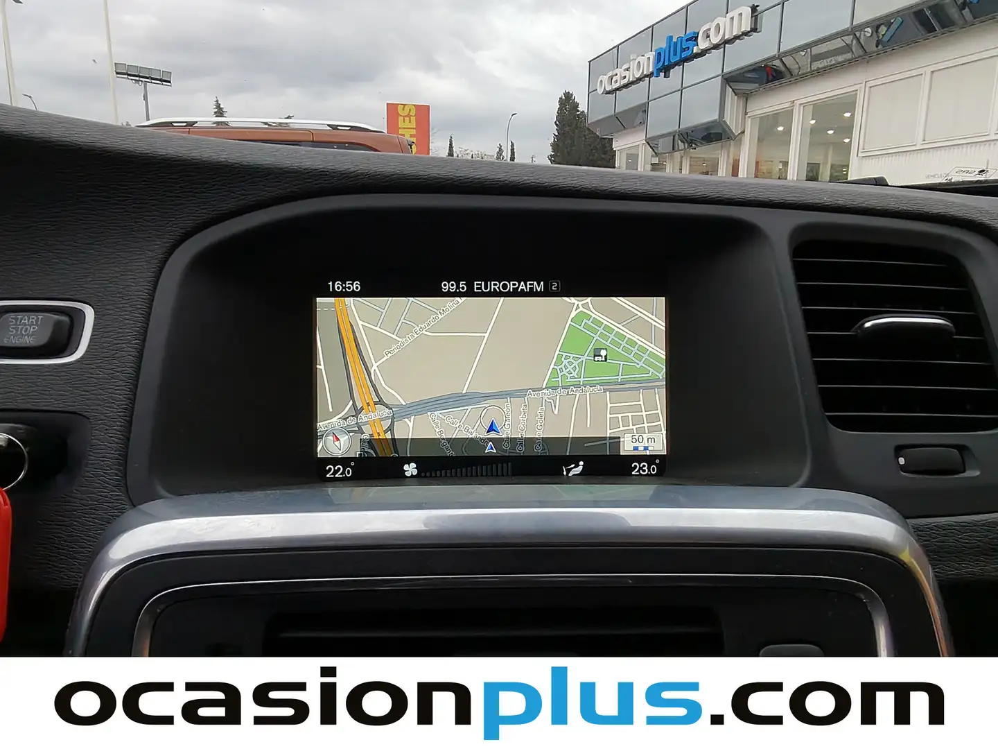 Foto Volvo V60 Cross Country Volvo V60 Cross Country D3 Kinetic (150 CV)