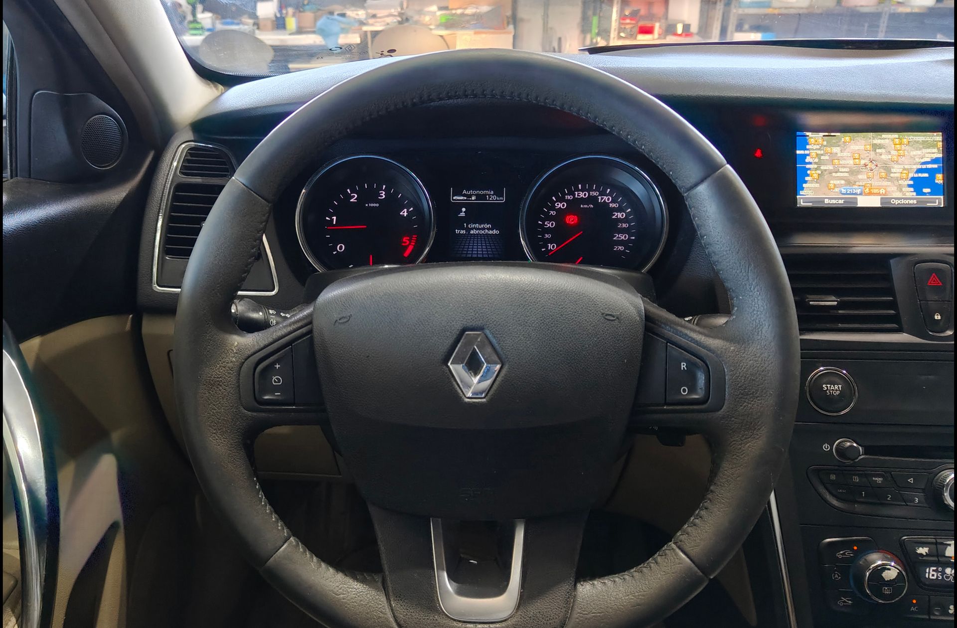 Renault Latitude dCi Privilege - foto 14