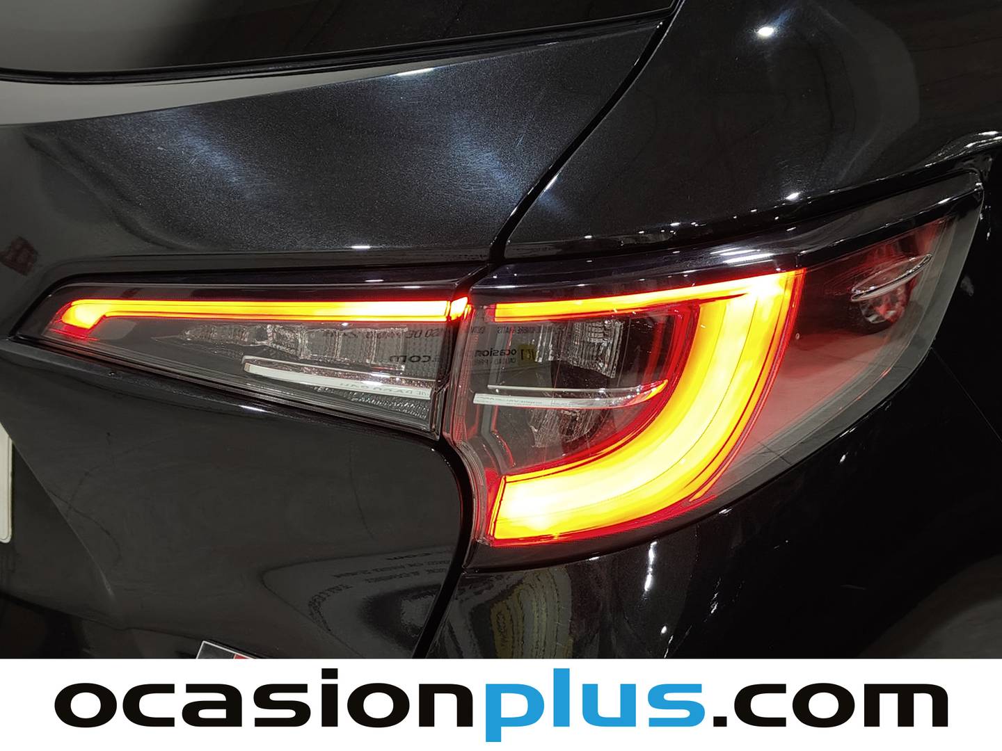 Extras del Toyota Corolla Toyota Corolla Touring Sports 180H Feel! E-CVT (180 CV)