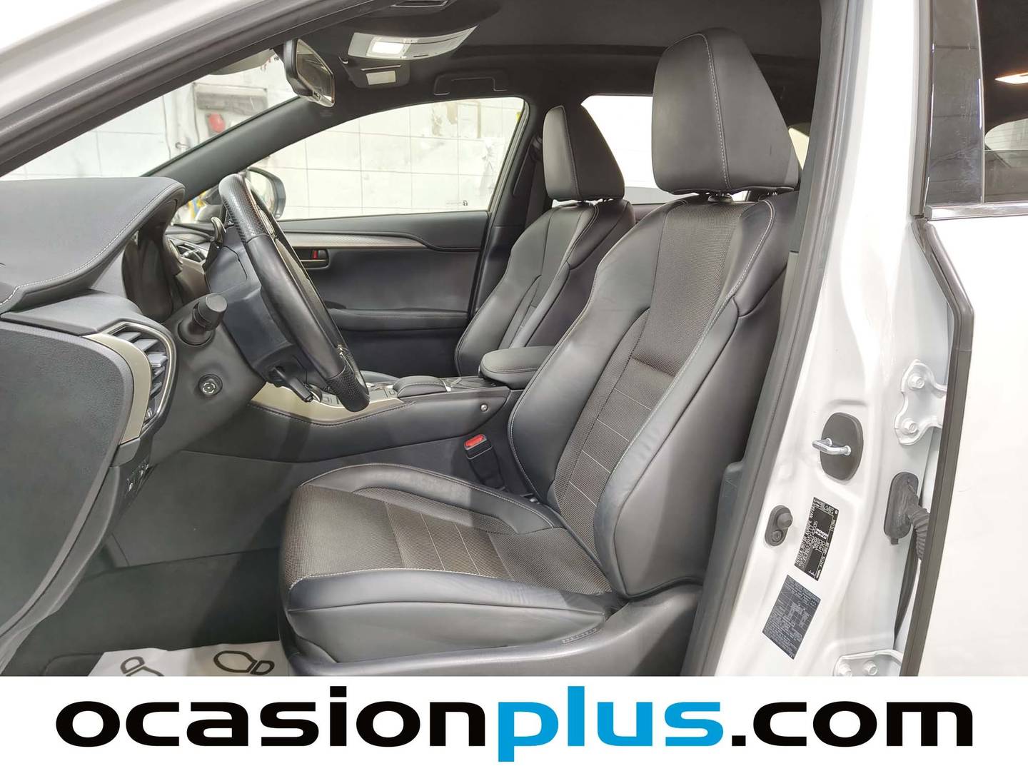 Foto Lexus NX Lexus NX Sport Panorámico 4WD  (197 CV)