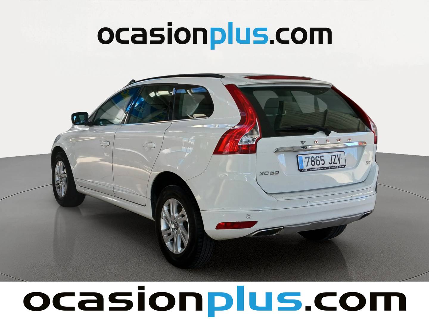 Foto trasera Volvo XC60 Volvo XC60 D4 Momentum (190 CV) izquierda