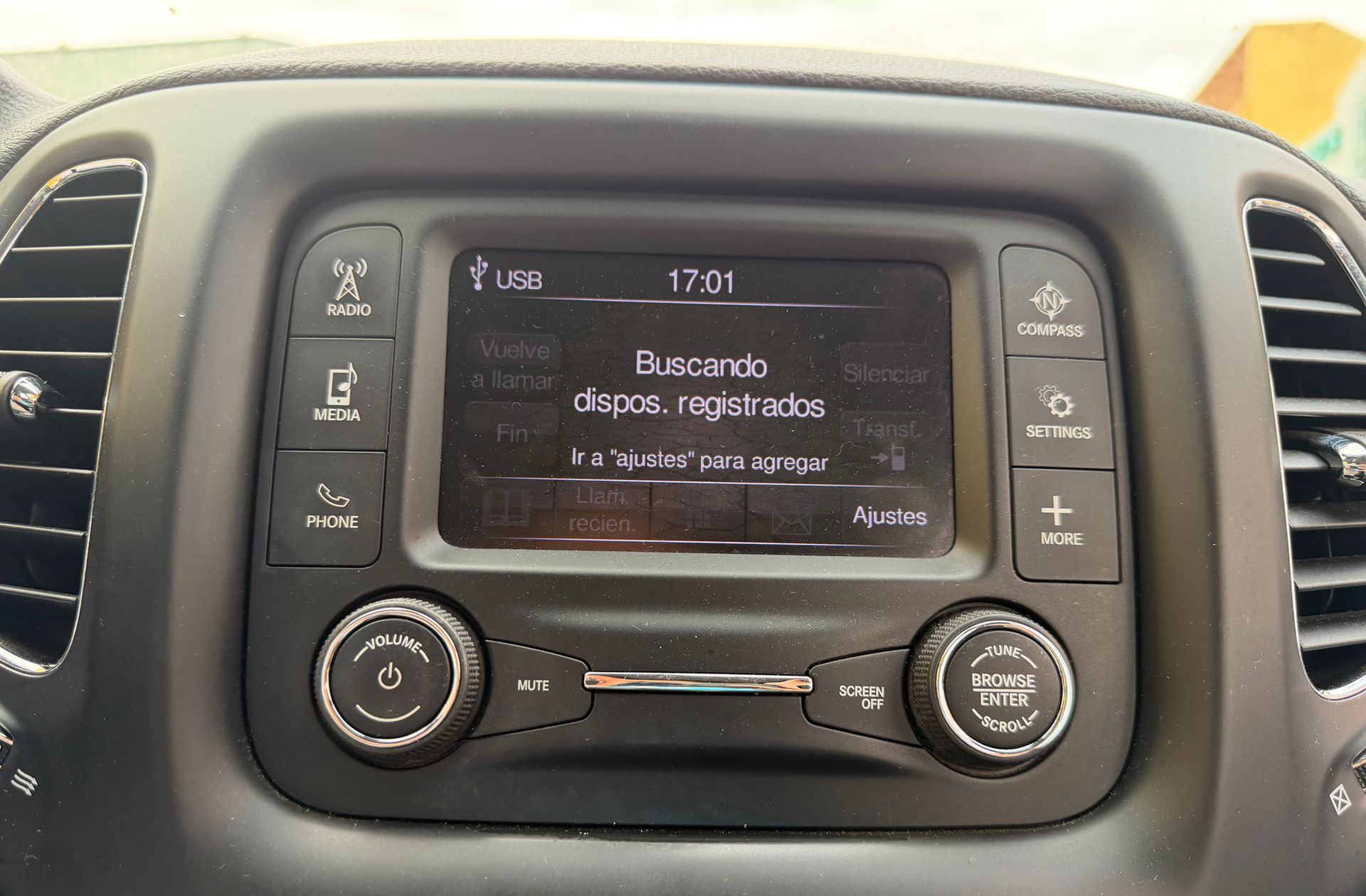 Jeep Compass 1.4 MultiAir Sport 4x2 - foto 27