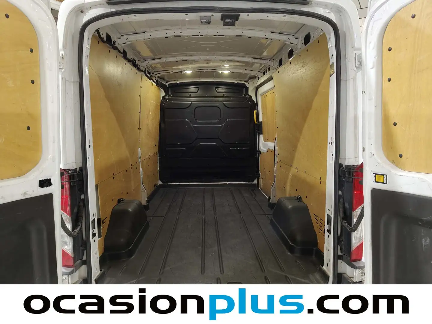 Foto Ford Transit Ford Transit Furgon 310 L3H2 Trend Delantera (130 CV)