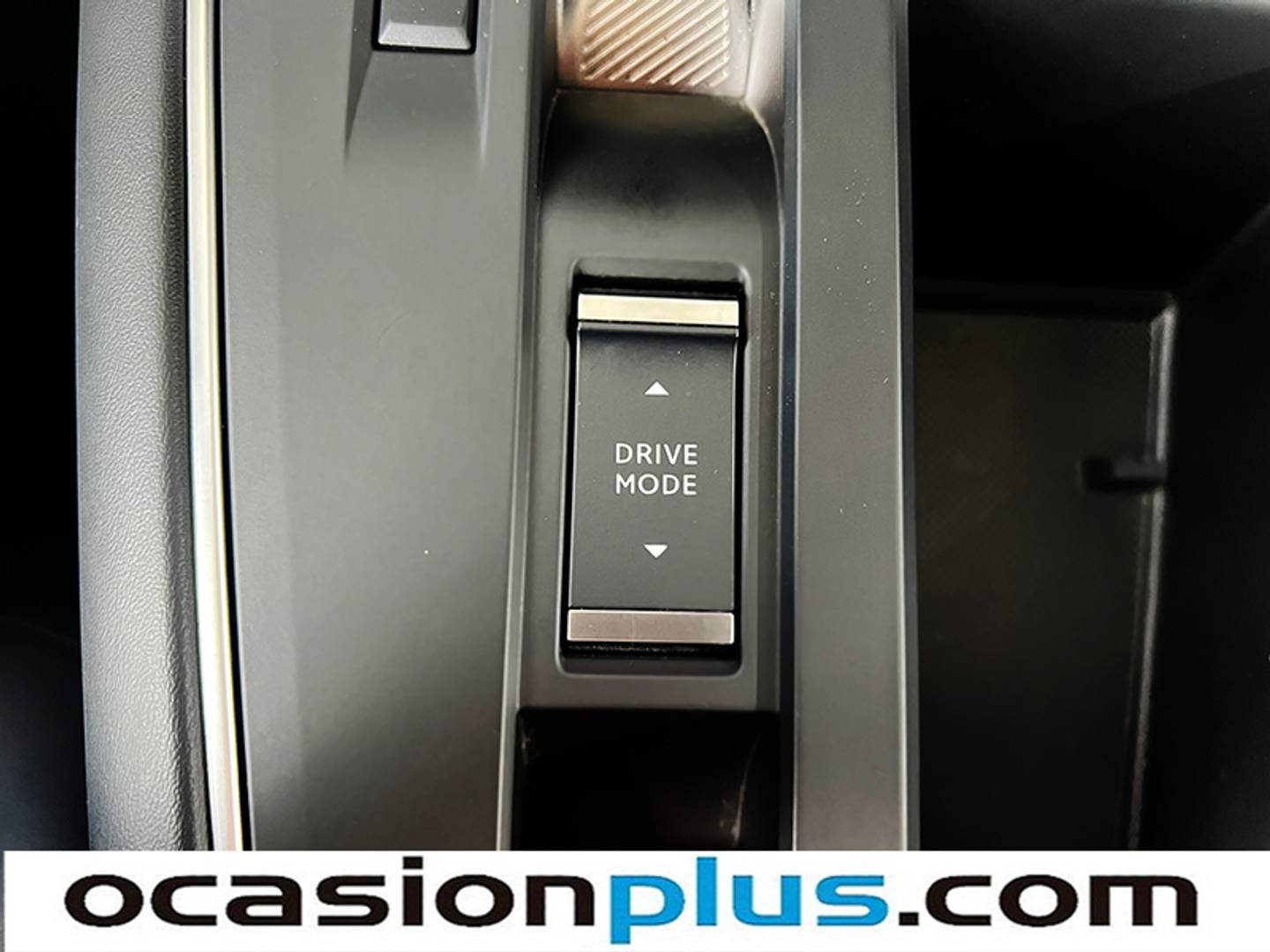 Foto Citroën C5 Aircross Citroen C5 Aircross PureTech 130 S&S Shine Pack EAT8 (131 CV)