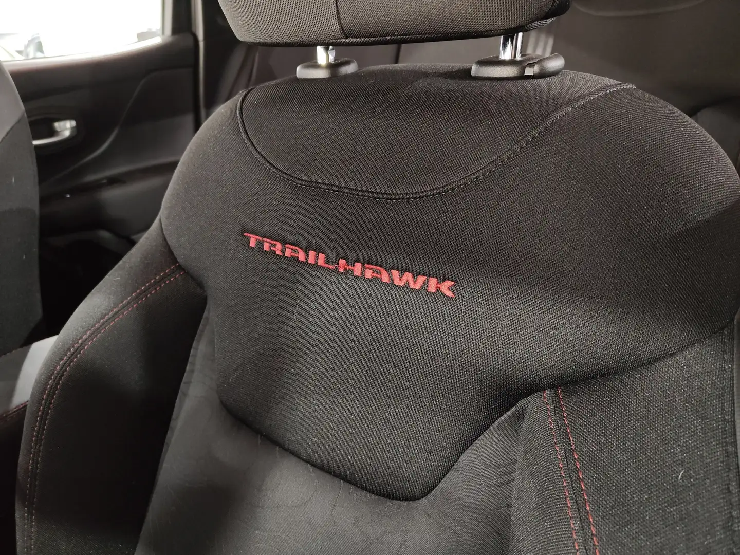 Foto Jeep Renegade Jeep Renegade 1.3 PHEV Trailhawk AWD AT (240 CV)