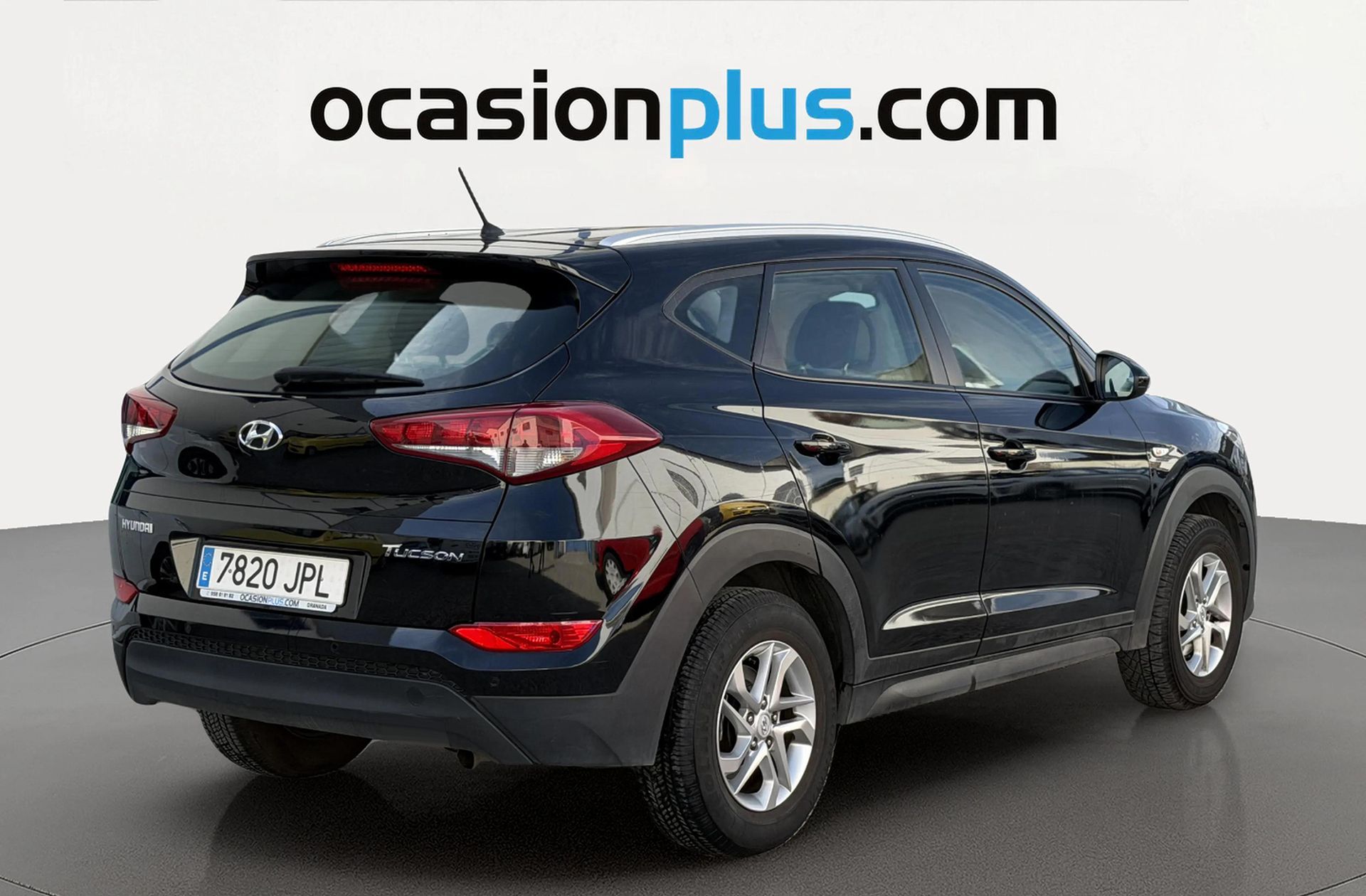 Hyundai Tucson 1.7 CRDi BlueDrive Essence 4x2 - foto 4