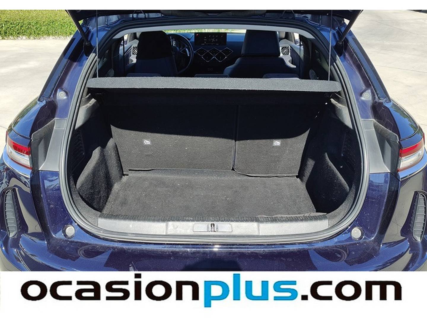 Foto DS DS 3 Crossback DS DS3 Crossback BlueHDi 130 Ines de la Fressange Auto (131 CV)