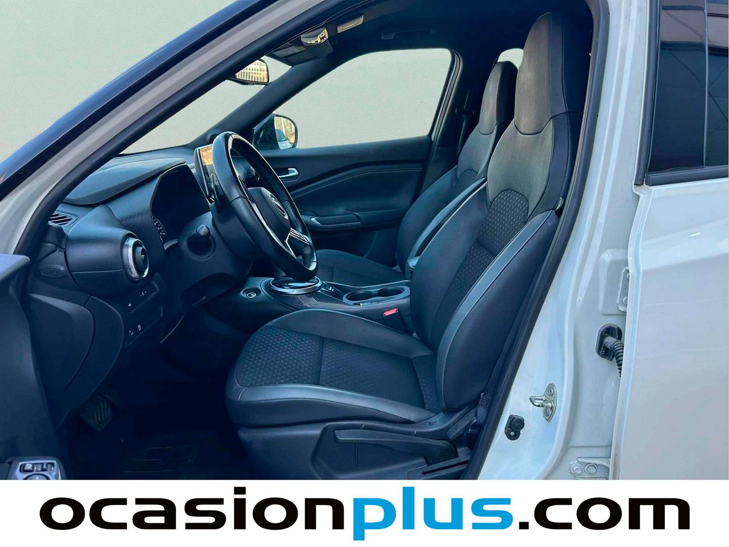 Foto asientos delanteros Nissan JUKE Nissan Juke DIG-T N-Connecta 4x2 DCT (114 CV)