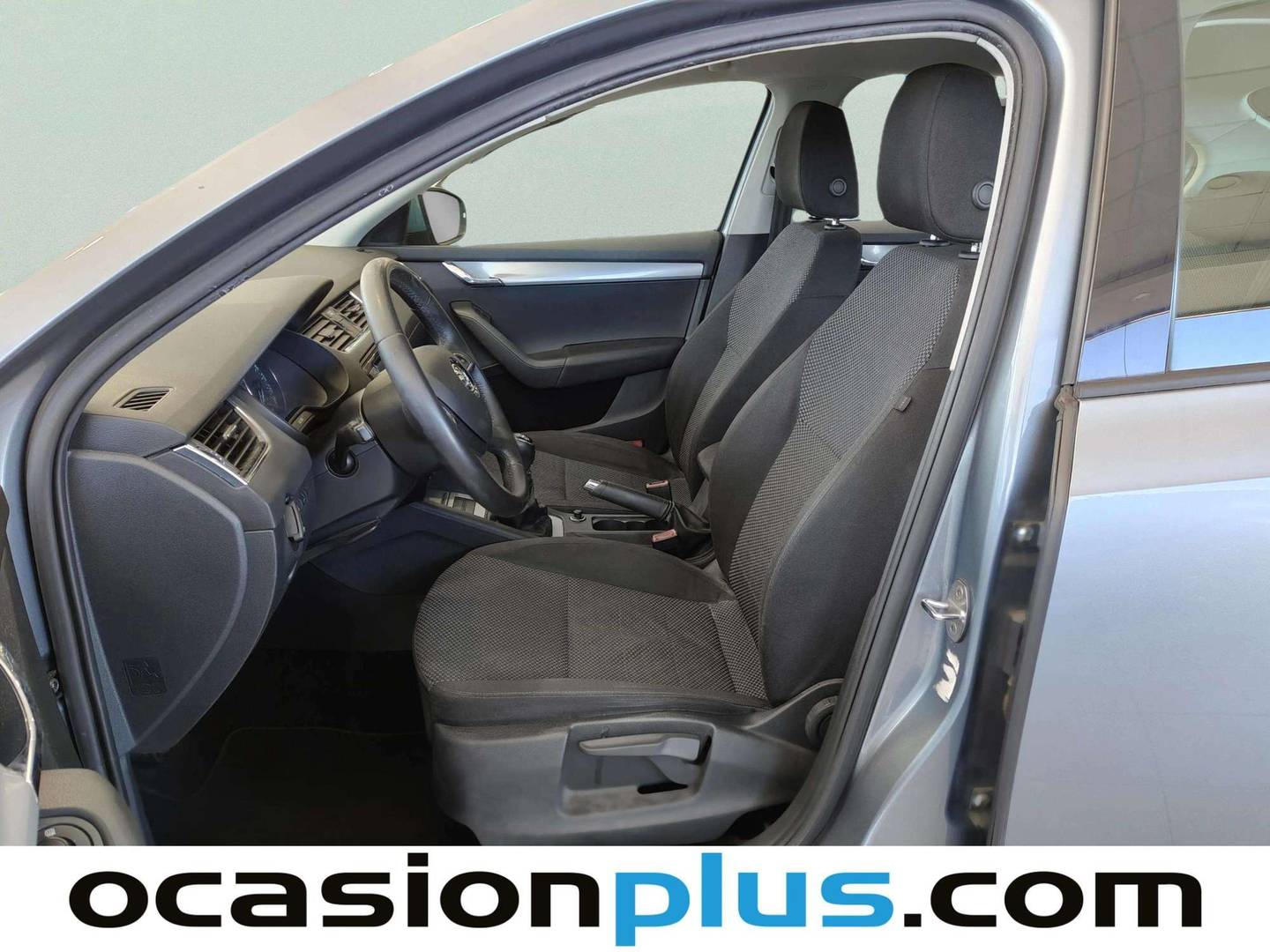 Foto asientos delanteros Skoda Octavia Skoda Octavia 1.6 TDI CR Ambition (105 CV)