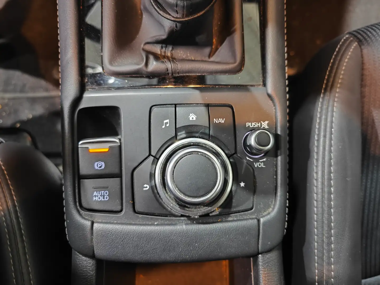 Foto Mazda CX-3 Mazda CX-3 2.0 G Zenith 2WD  (121 CV)