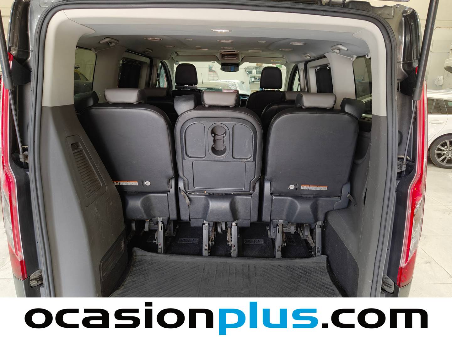 Foto asientos traseros Ford Tourneo Custom Ford Tourneo Custom 2.0 Ecoblue L1 Titanium Auto (185 CV) 7 Plazas