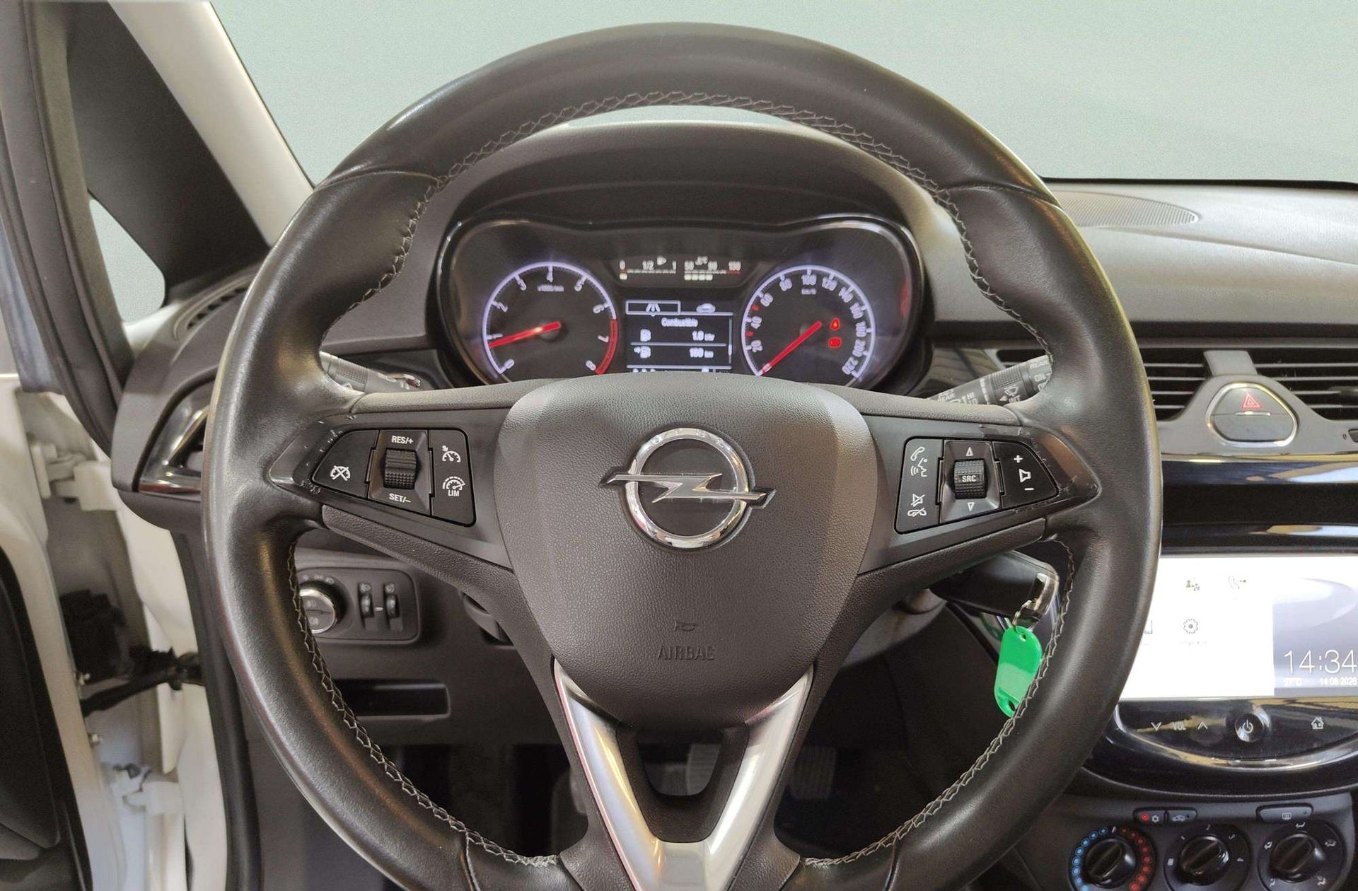 Opel Corsa 1.4 Selective - foto 20
