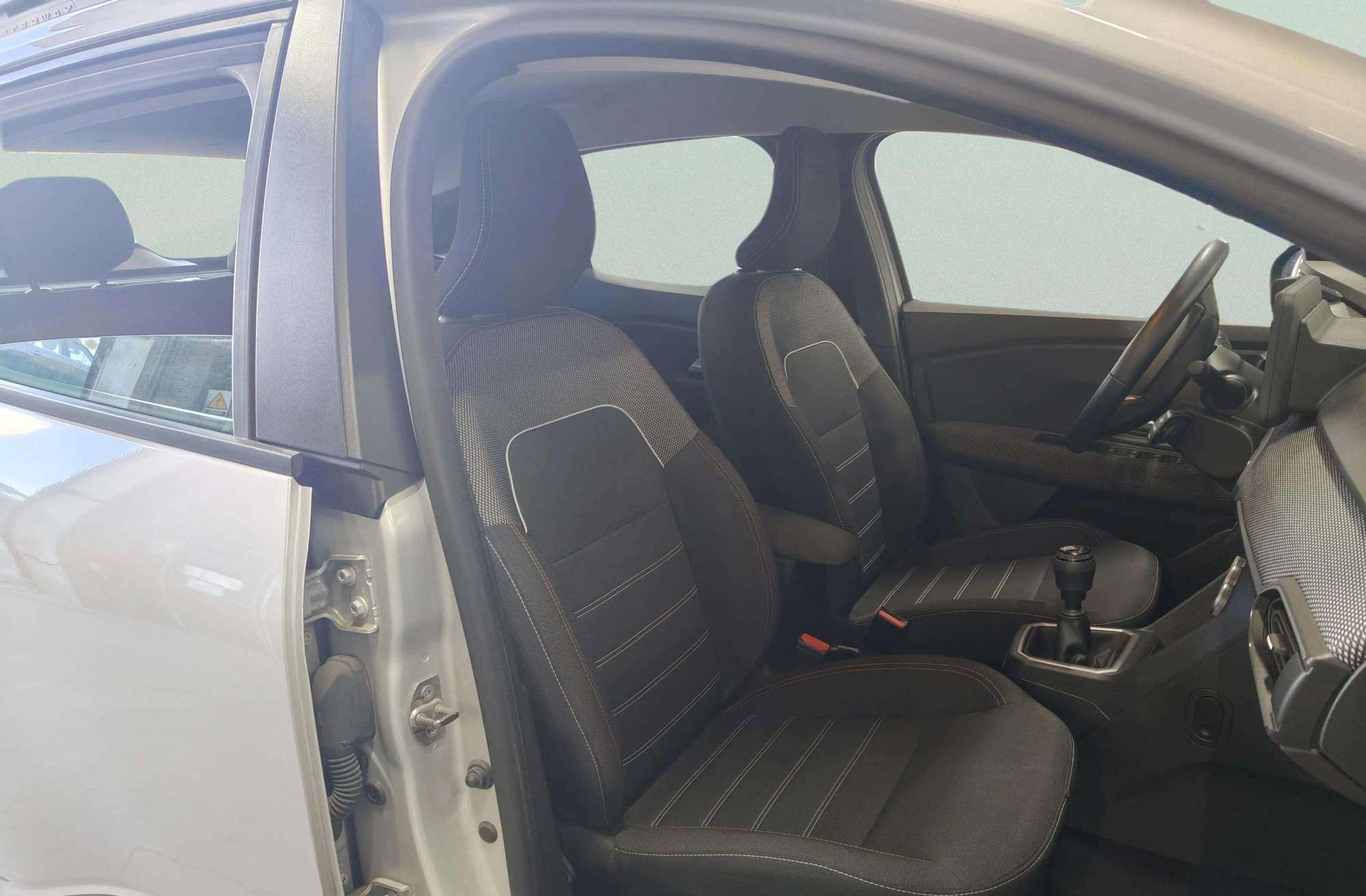 Dacia Sandero Stepway Expression TCe - foto 20