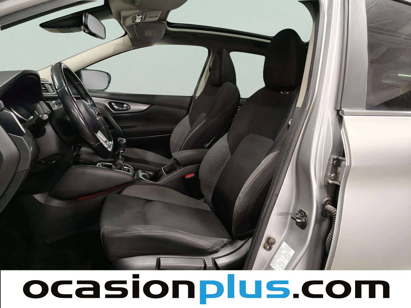 Foto asientos delanteros Nissan QASHQAI Nissan Qashqai DIG-T 115 N-Connecta  (115 CV)