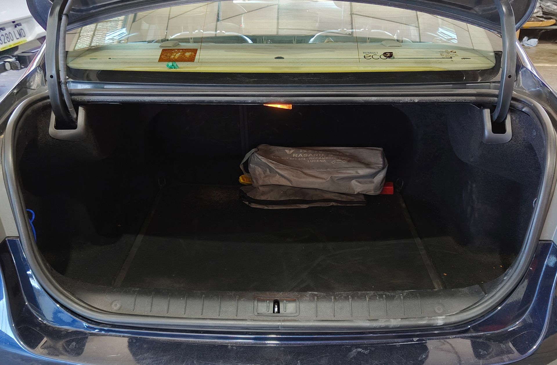 Renault Latitude dCi Privilege - foto 11
