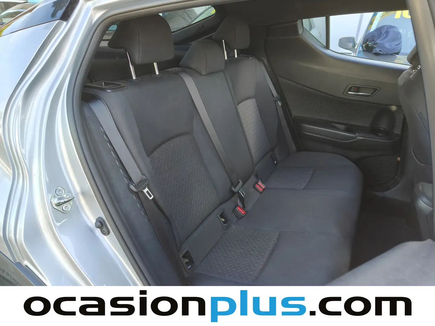 Foto Toyota C-HR Toyota C-HR 1.8 125H Advance (122 CV)