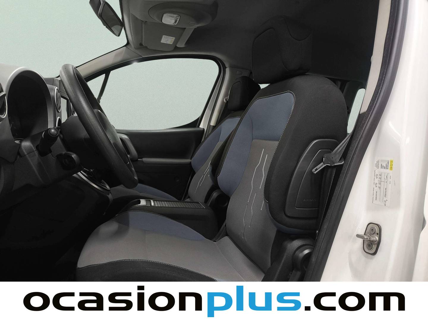 Foto asientos delanteros Peugeot Partner Peugeot Partner Tepee BlueHDi 120 Active (120 CV)