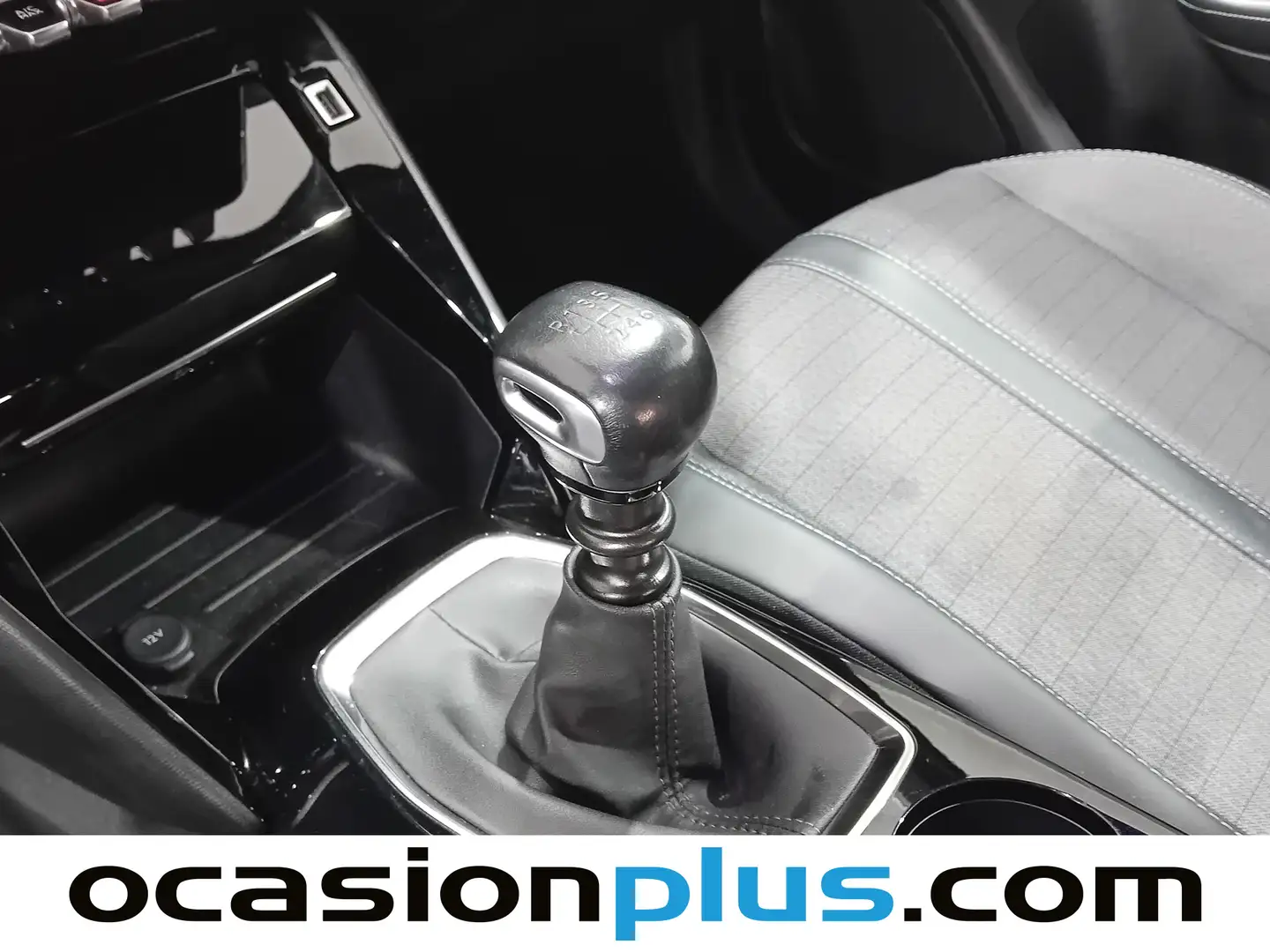 Foto Peugeot 2008 Peugeot 2008 PureTech 130 S&S Allure Pack (130 CV)