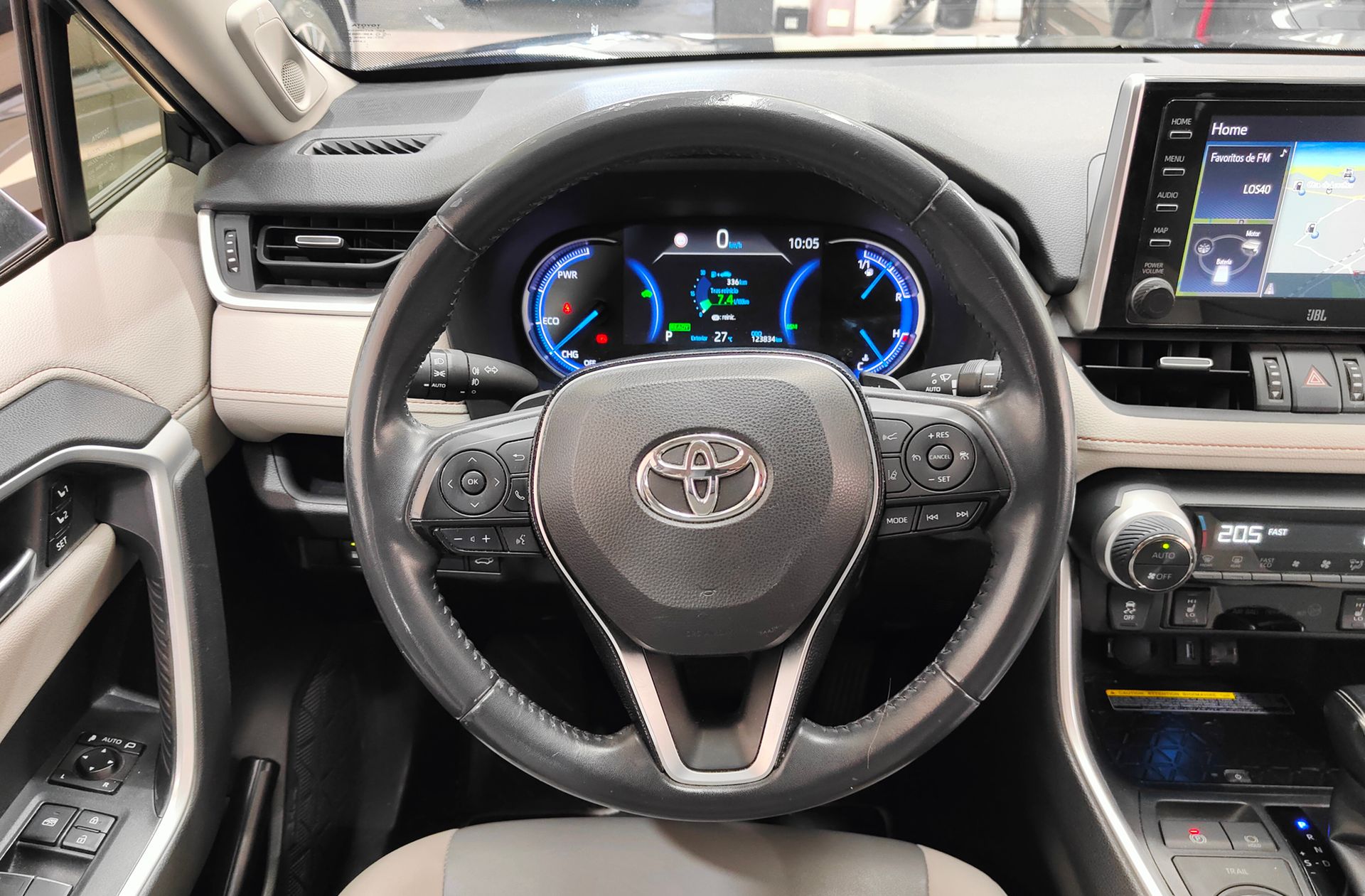 Toyota RAV4 2.5l Hybrid Luxury - foto 25