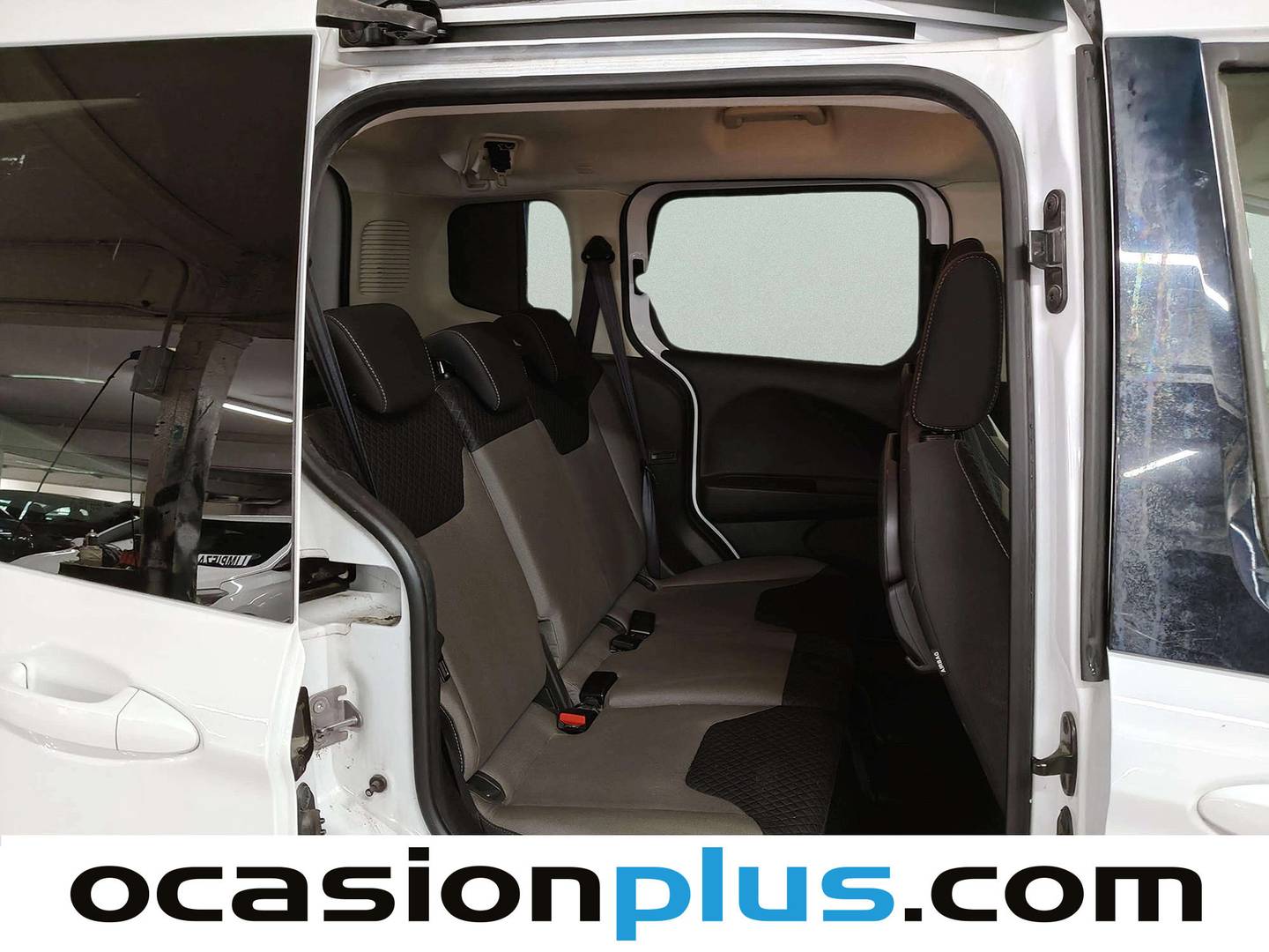Foto asientos traseros Ford Tourneo Courier Ford Tourneo Courier 1.0 EcoBoost Trend (100 CV)