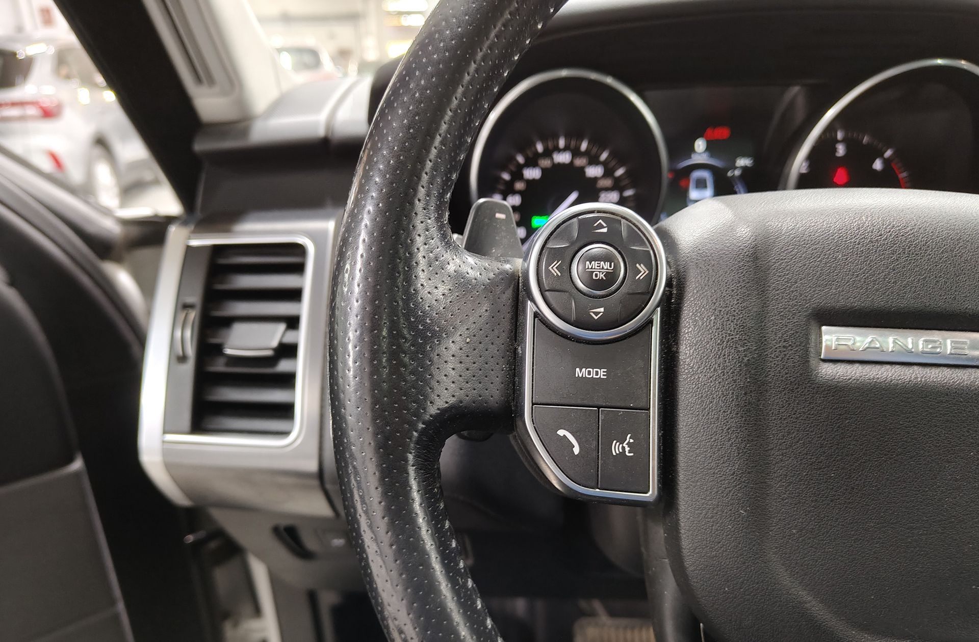 Land Rover Range Rover Sport 3.0 TDV6 SE - foto 26