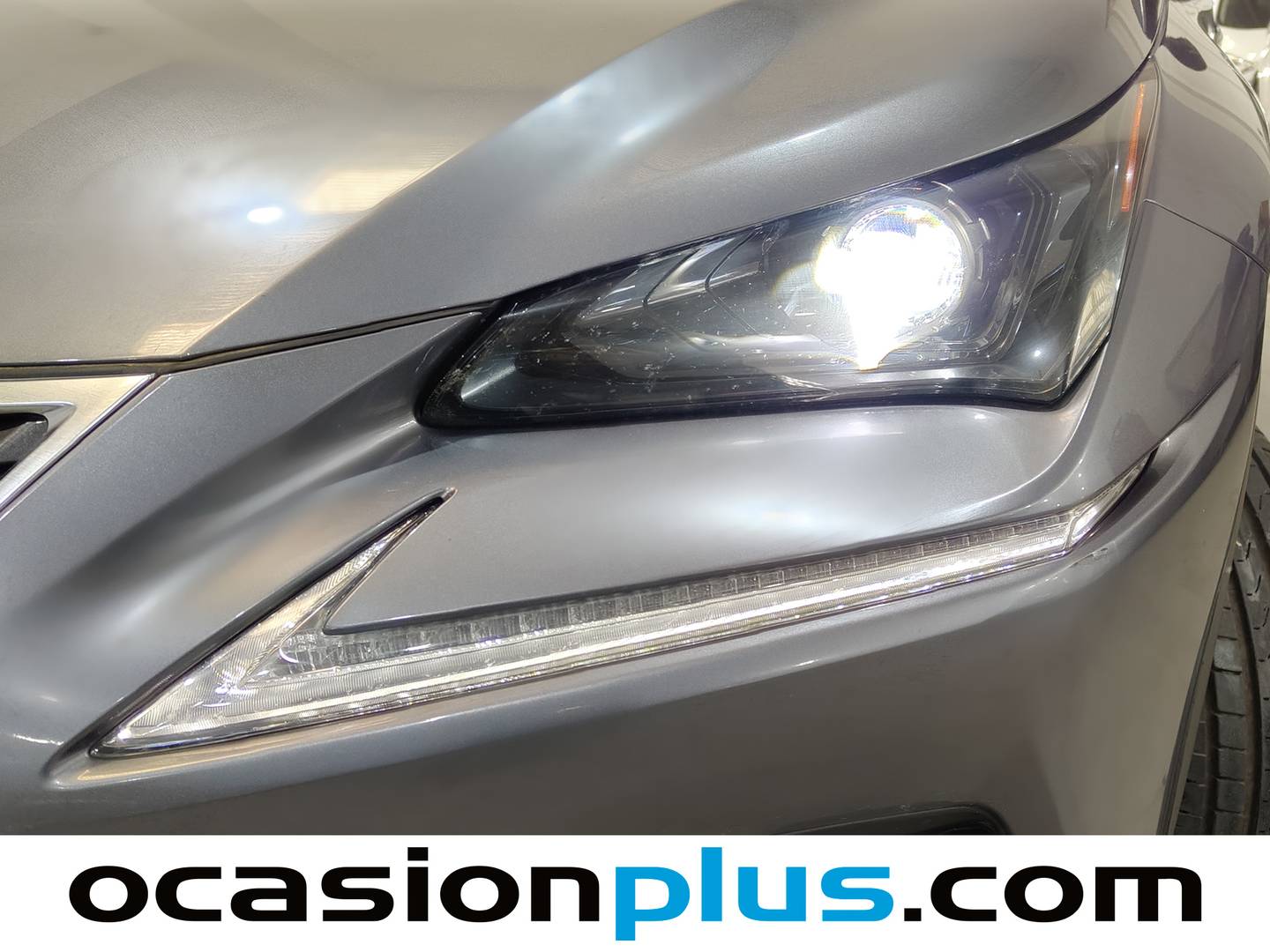 Foto Lexus NX Lexus NX 300h Premium 2WD (197 CV)