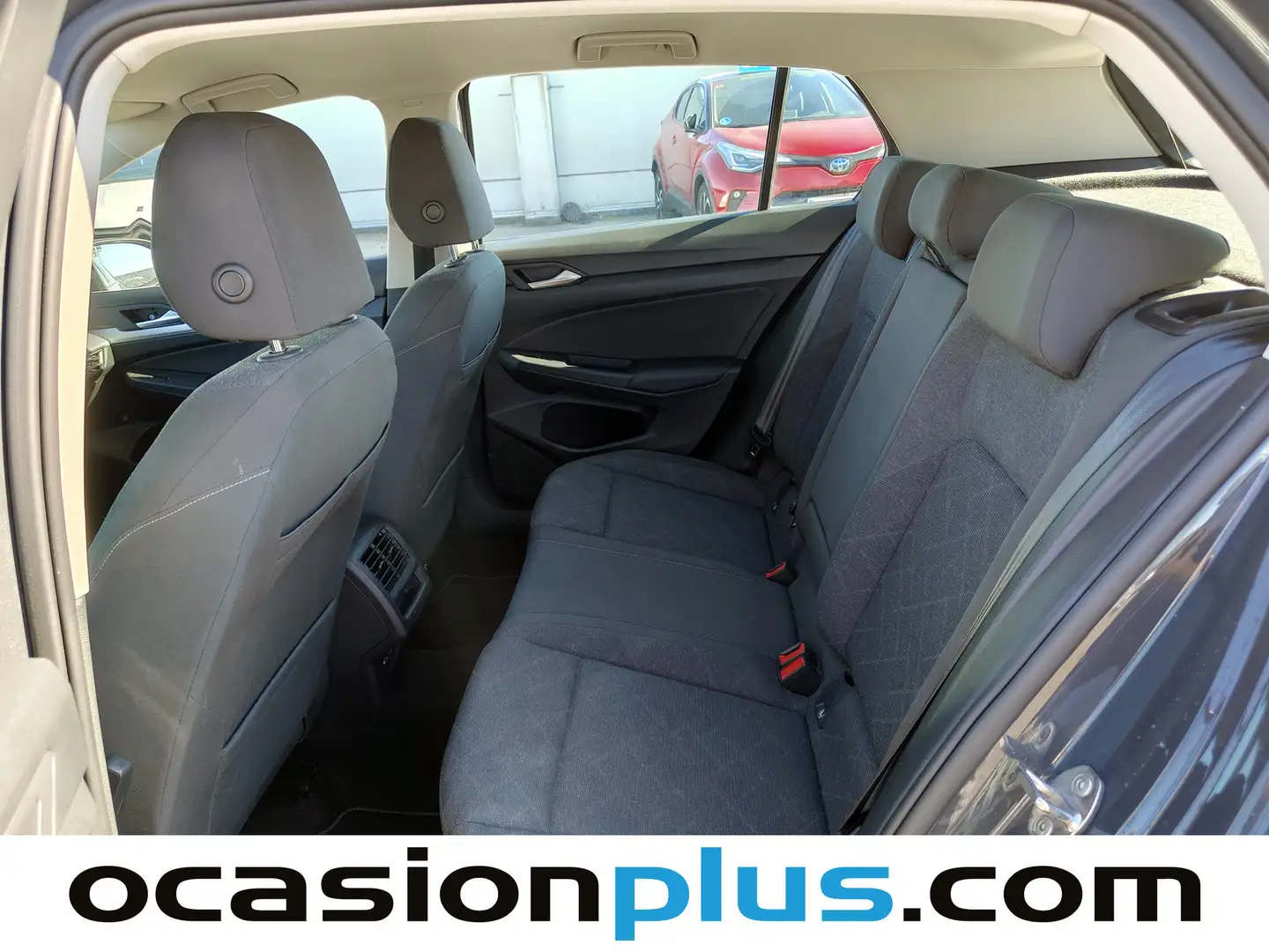 Foto Volkswagen Golf Volkswagen Golf Life 1.0 eTSI  (110 CV) DSG