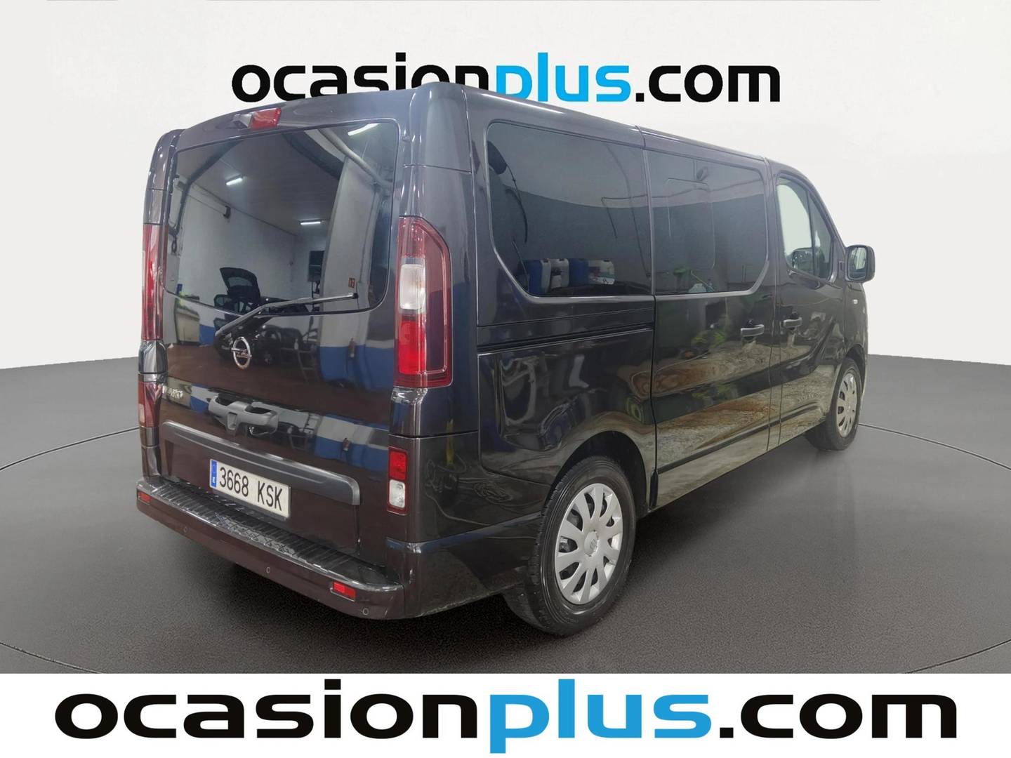Foto trasera Opel Vivaro Opel Vivaro Combi 1.6 CDTI L2 2.9t Plus-6 (120 CV) derecha