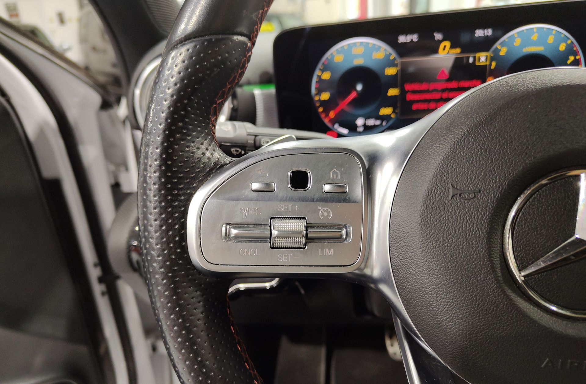 Mercedes-Benz Clase A 250 e Pack AMG - foto 32
