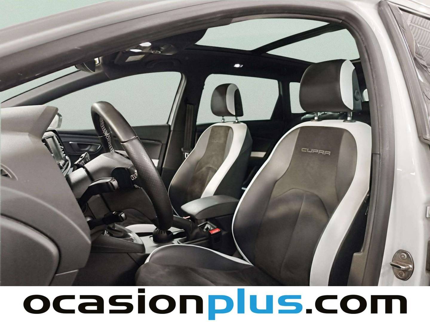 Foto asientos delanteros Seat León Seat León ST 2.0 TSI S&S Cupra DSG (290 CV)