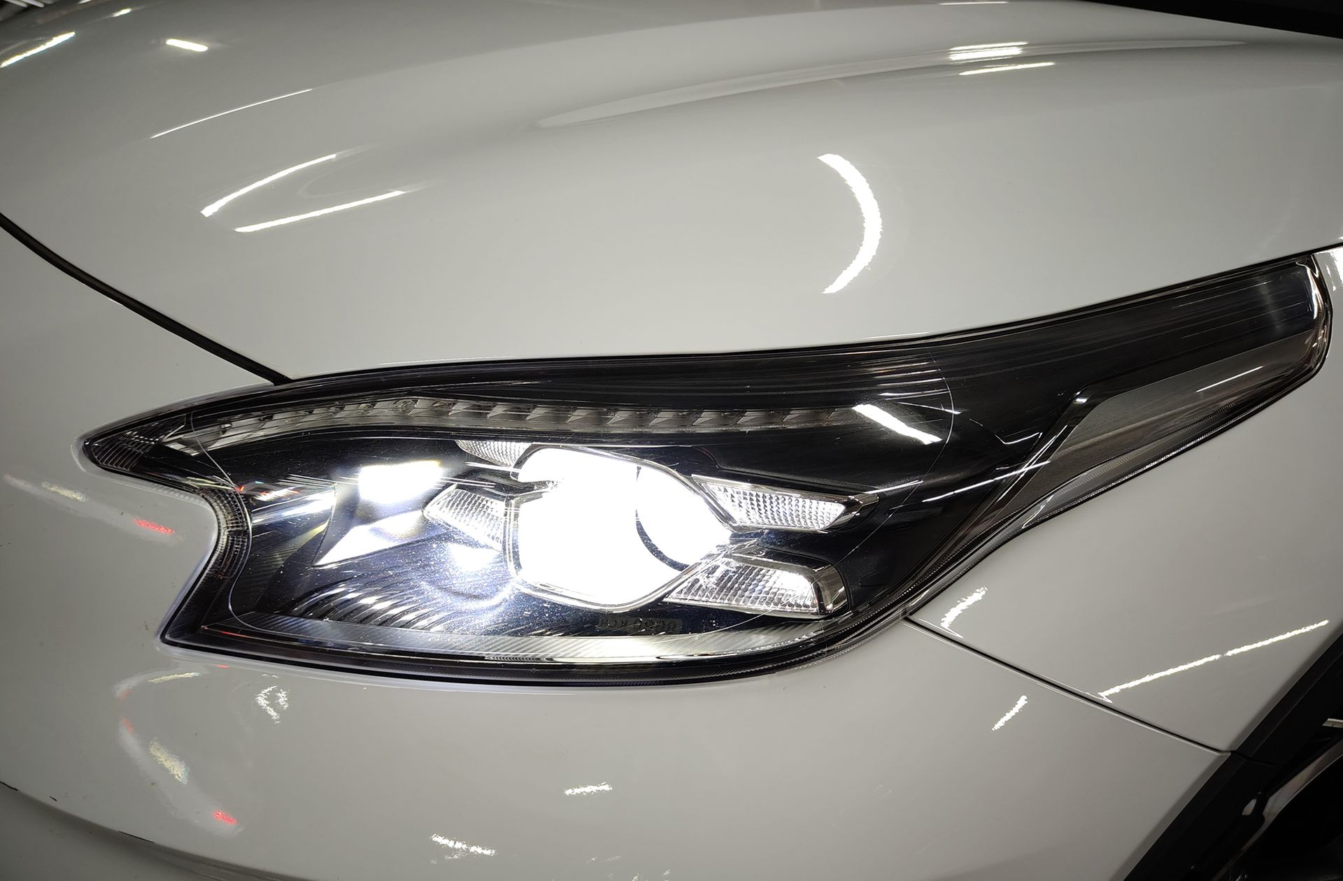 Kia XCeed 1.5 MHEV iMT Tech - foto 15