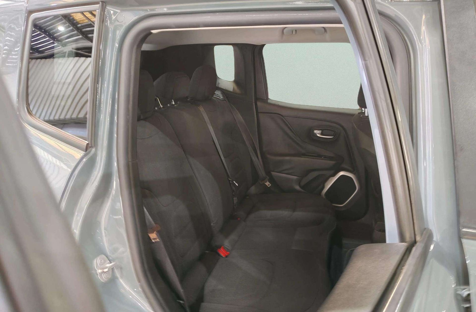 Jeep Renegade 1.6 MultiJet Limited 4x2 - foto 18