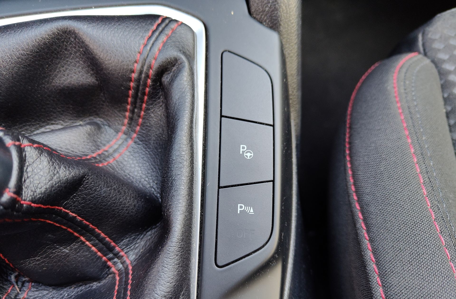 Ford Focus 1.0 EcoBoost ST-Line - foto 30