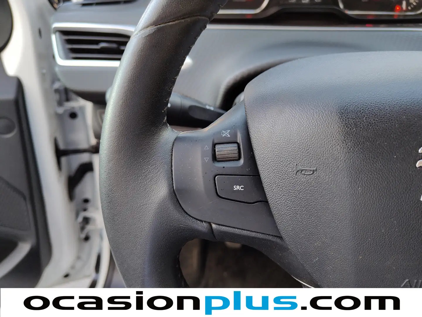 Foto Peugeot 2008 Peugeot 2008 VTI 82 Active (82 CV)