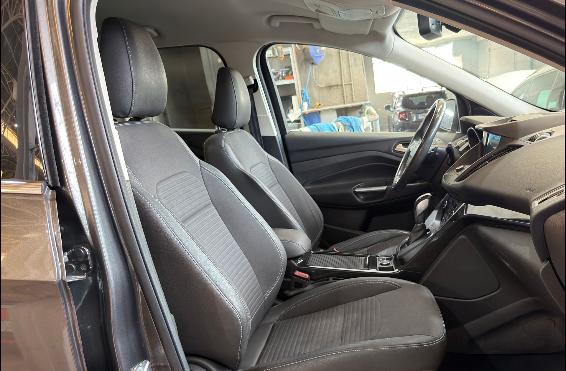 Ford Kuga 1.5 TDCi Titanium 4x2 - foto 20