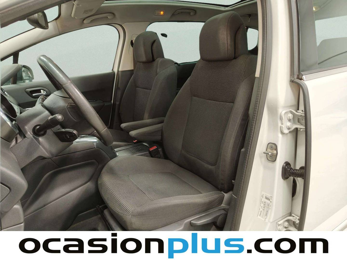 Foto asientos delanteros Peugeot 5008 Peugeot 5008 1.6 THP Allure Auto (156 CV) 7 Plazas