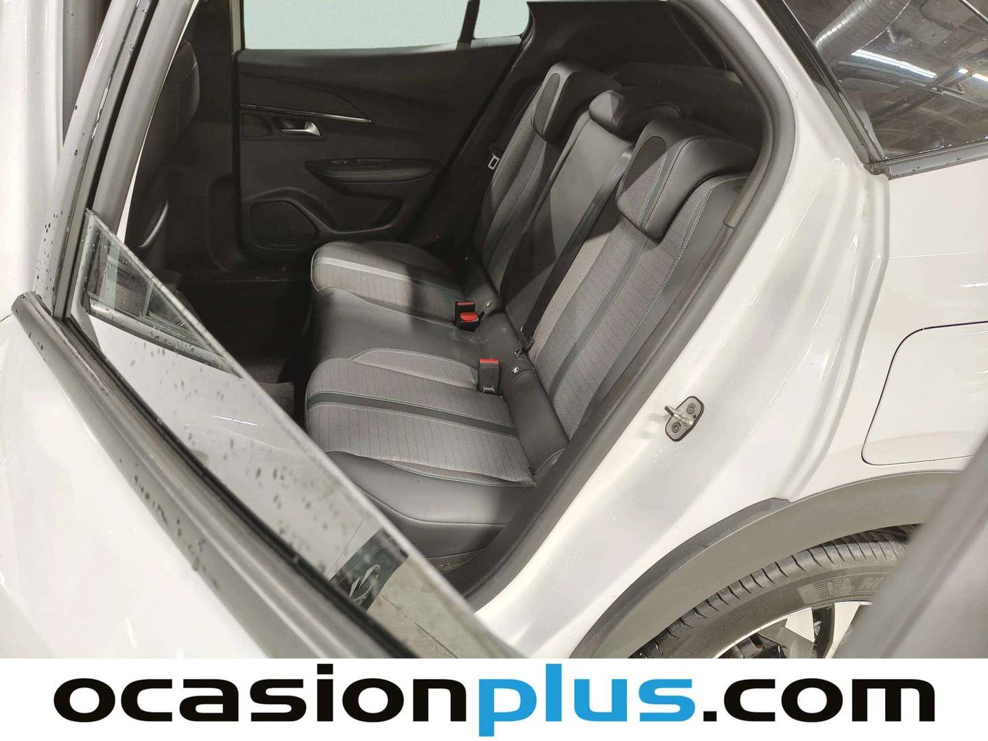 Foto Peugeot 2008 Peugeot 2008 BlueHDi 110 Allure (110 CV)