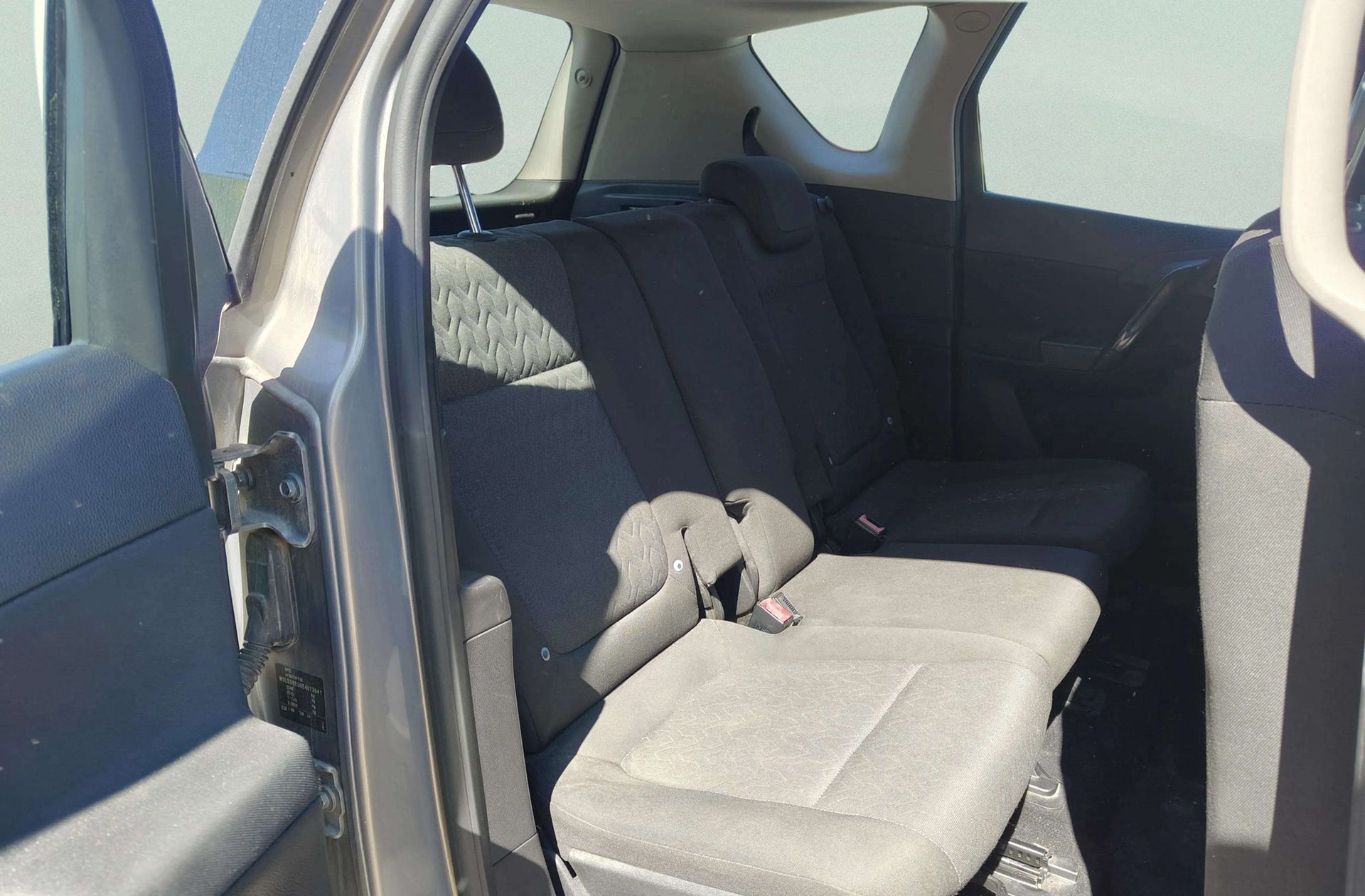 Opel Meriva 1.7 CDTi Selective - foto 13