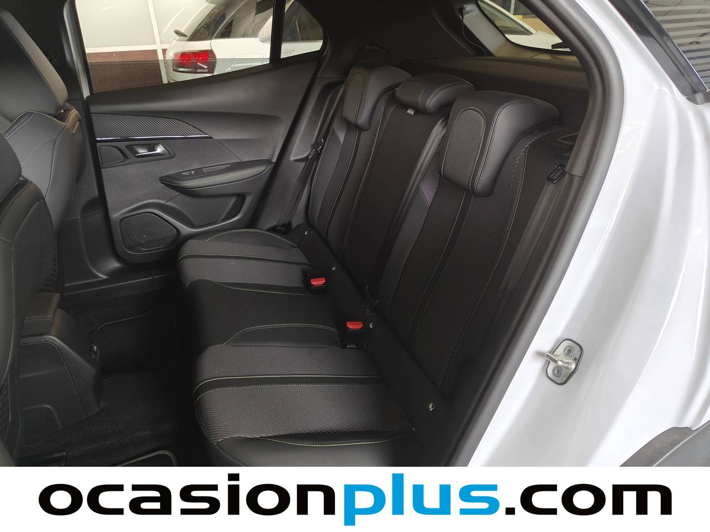 Peugeot 2008 Peugeot 2008 PureTech 130 S&S GT EAT8  (130 CV) de ocasión